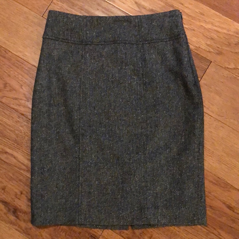 Banana Republic Pencil Skirt. Size 2.